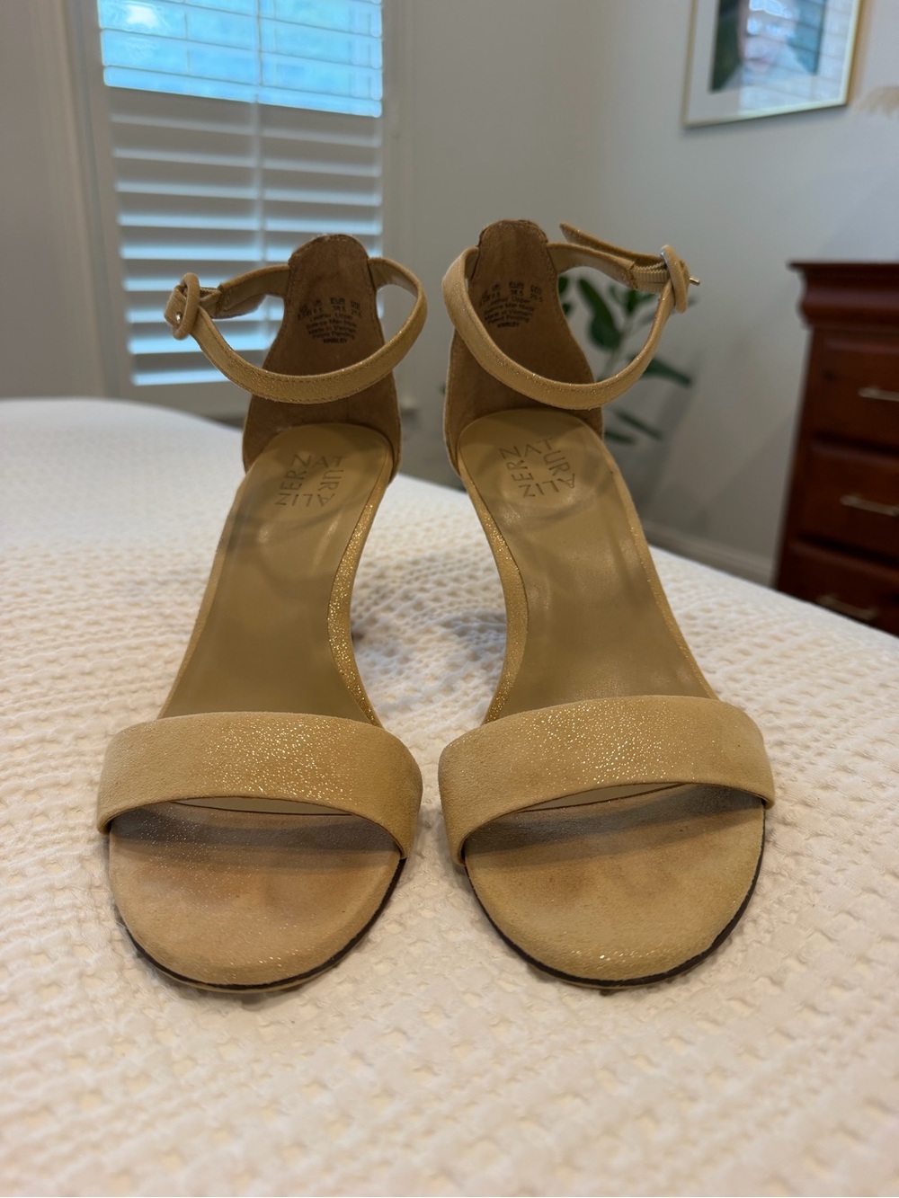 Naturalizer strappy heels - nude suede/light gold sparkle - worn once, 8.5 Wide